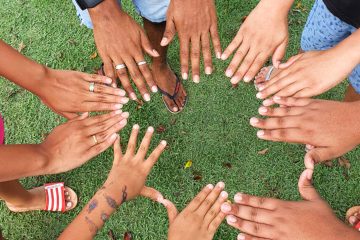 Campanhas apoiam projetos sociais do Rio de Janeiro com foco em crianças, adolescentes e idosos