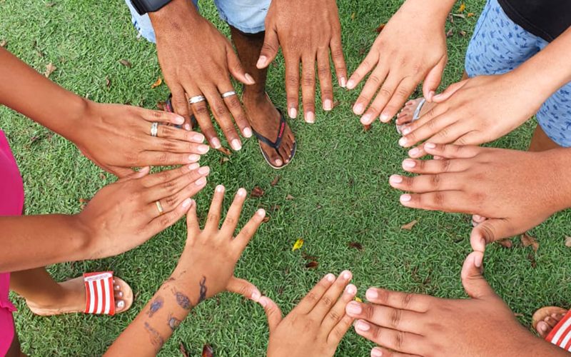 Campanhas apoiam projetos sociais do Rio de Janeiro com foco em crianças, adolescentes e idosos