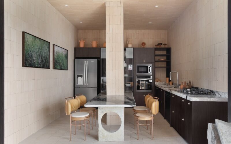 Descontração sem abrir mão do conforto é a aposta da CasaCor Rio 20205 para ambientes com dimensões menores